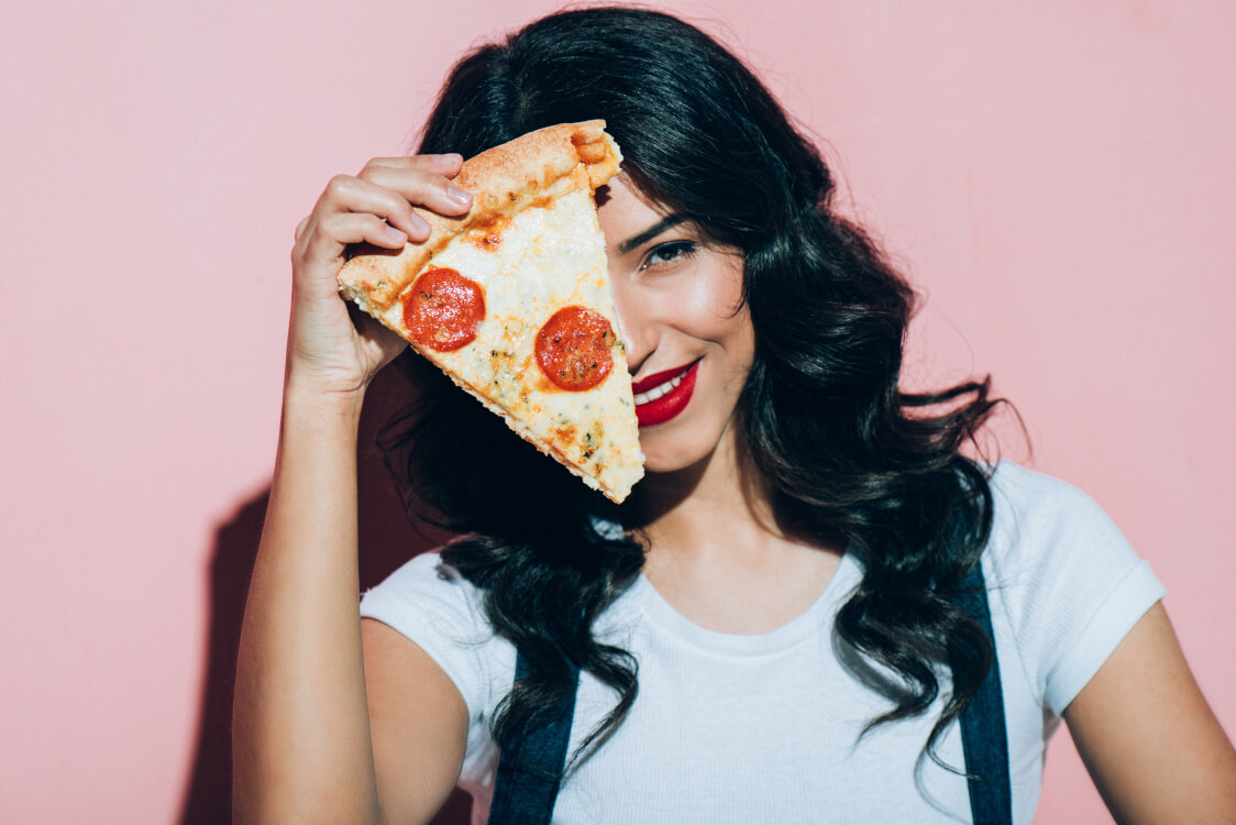 фотошоп из девушки пицца фото 74