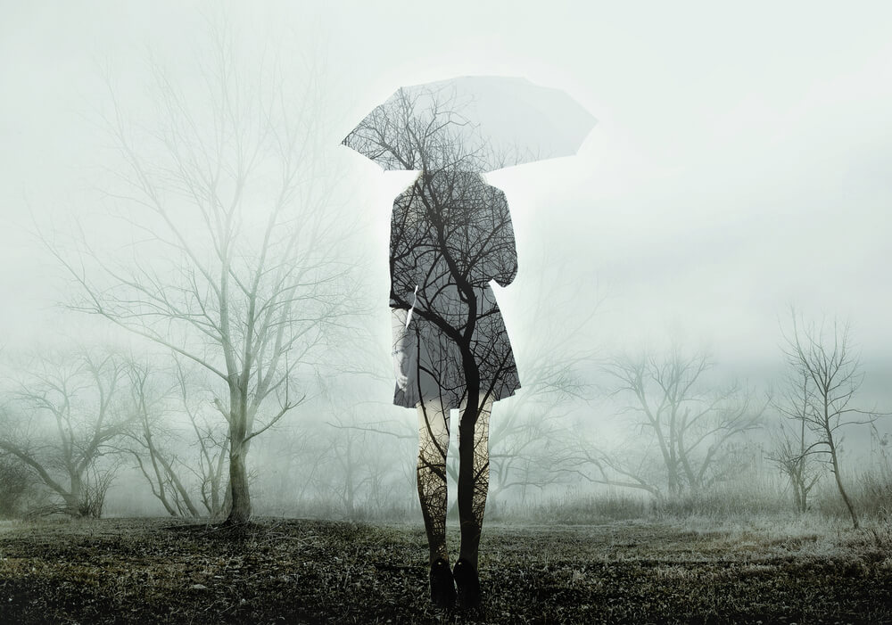 雨の中悲喜こもごもの感情がめぐる