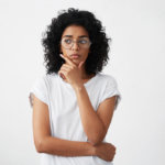 鬼の目にも涙 の使い方や意味 例文や類義語を徹底解説 言葉の手帳 様々なジャンルの言葉や用語の意味や使い方 類義語や例文まで徹底解説します