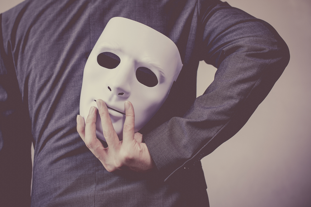 チンコロしたことを隠している男性